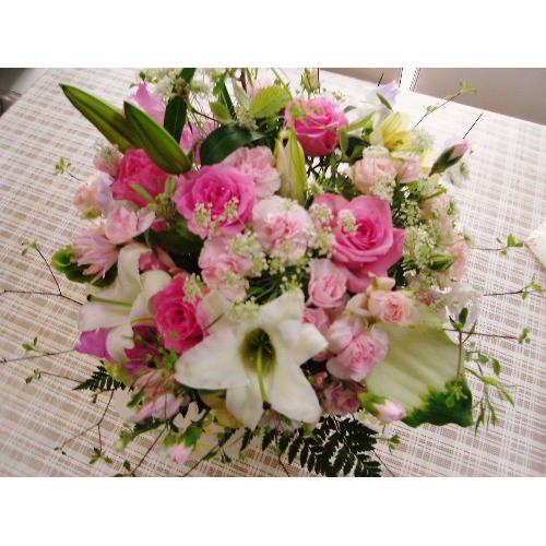�s���N�̃o���ƍ��؂ȃA�����W��