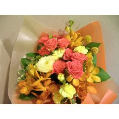 �u�I�����W�F�̃r�^�~��Flower���v